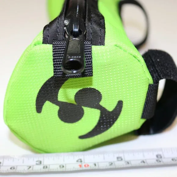 Speedsleev Diego Small Green Handlebar Bag - NEW: Retail $35 - Picture 4 of 6